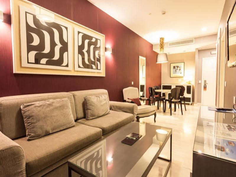 Hotel Hydros And